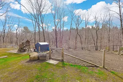 415 Pond St, Uxbridge, MA 01569 - Photo 30