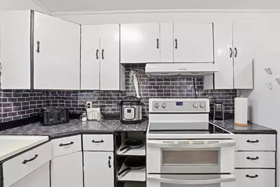 25 Lyman St, Westborough, MA 01581 - Photo 20