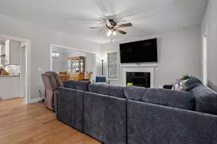 85 East St, Uxbridge, MA 01569 - Photo 4