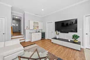 23 Orange St, Waltham, MA 02453 - Photo 34