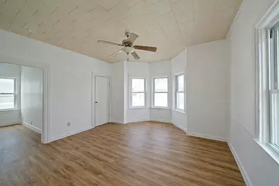 401 Buffinton St, Fall River, MA 02721 - Photo 8