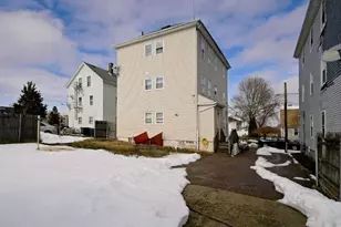 401 Buffinton St, Fall River, MA 02721 - Photo 16