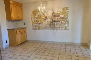 121 W Meadowview Rd, Holyoke, MA 01040 - Photo 10