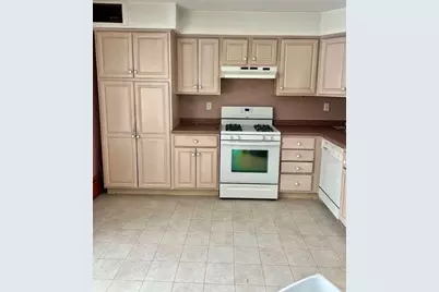 133 Pleasant Valley St, Methuen, MA 01844 - Photo 6