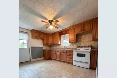 133 Pleasant Valley St, Methuen, MA 01844 - Photo 8