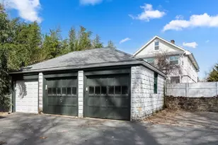 27 Union St, Boston, MA 02135 - Photo 16