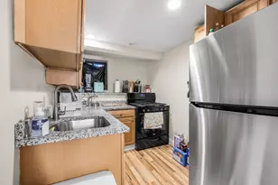 39 Glenville Ave, Boston, MA 02134 - Photo 4