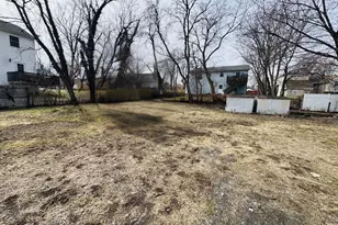 44 Spring St, Agawam, MA 01001 - Photo 4