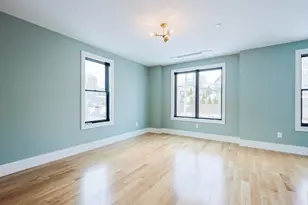 68 Rowe St, Boston, MA 02131 - Photo 12