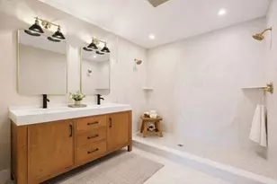 68 Rowe St, Boston, MA 02131 - Photo 6