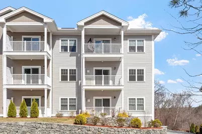 3213 Briarwood Vlg #3213, Clinton, MA 01510 - Photo 2