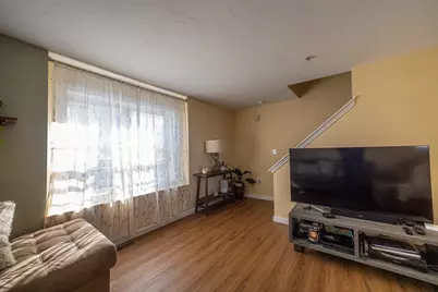 1017 Middlesex St #5, Lowell, MA 01851 - Photo 8