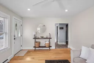 17 Davis Ave, Attleboro, MA 02703 - Photo 10