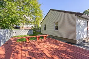 14 Vining St, Malden, MA 02148 - Photo 2