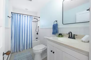 72 B St, Hull, MA 02045 - Photo 26