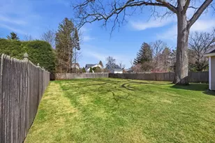 102 Greenacre Ave, Longmeadow, MA 01106 - Photo 38