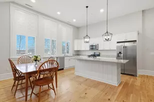 10 Congress St, Amesbury, MA 01913 - Photo 1