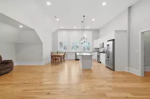 10 Congress St, Amesbury, MA 01913 - Photo 2