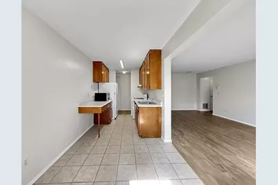 32 Shrewsbury Green Dr #F, Shrewsbury, MA 01545 - Photo 8