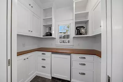 25 Irving Street, Hingham, MA 02043 - Photo 8