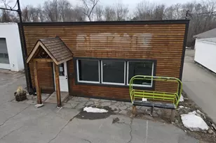 334 High St, Greenfield, MA 01301 - Photo 1