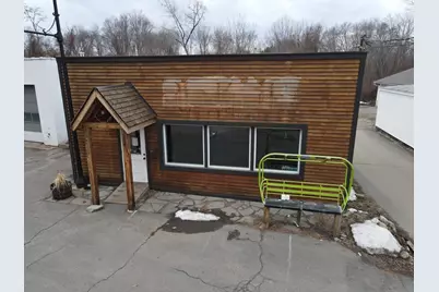 334 High St, Greenfield, MA 01301 - Photo 2