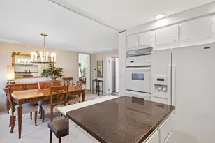 4 Coffin Ct, Newburyport, MA 01950 - Photo 14