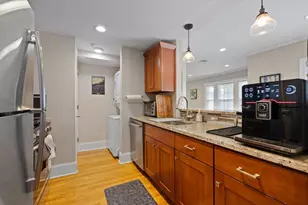 16 5 Holly St, Salem, MA 01970 - Photo 8