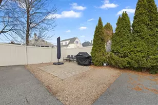 16 5 Holly St, Salem, MA 01970 - Photo 20