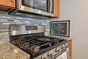 16 5 Holly St, Salem, MA 01970 - Photo 10