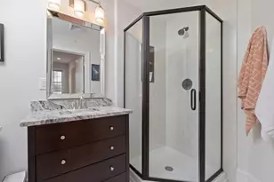 16 5 Holly St, Salem, MA 01970 - Photo 18