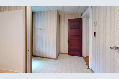 51 Uxbridge St, Worcester, MA 01605 - Photo 30