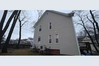 51 Uxbridge St, Worcester, MA 01605 - Photo 4