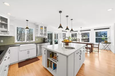 117 Cedar St, Lexington, MA 02421 - Photo 8