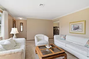 64 Brookwood Dr, Longmeadow, MA 01106 - Photo 8