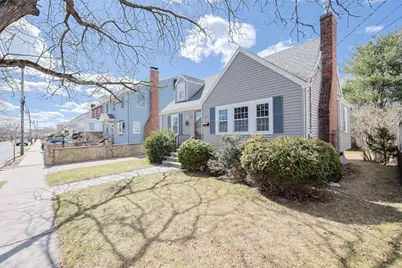 95 Rutland St, Watertown, MA 02472 - Photo 2