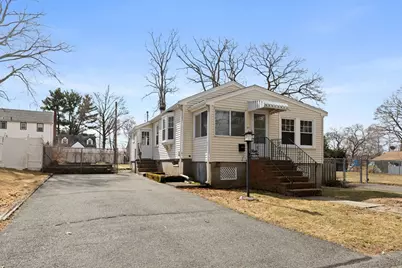 26 Eugenia St, Randolph, MA 02368 - Photo 2