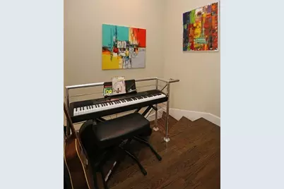 35 Fay St #202, Boston, MA 02118 - Photo 8