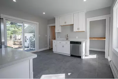 32 Burnap Street, Fitchburg, MA 01420 - Photo 4