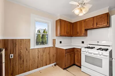 74 Myrtle St, Lynn, MA 01905 - Photo 14