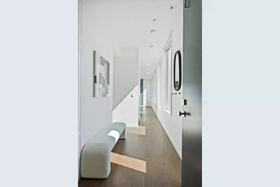 14 I Street #7, Boston, MA 02127 - Photo 2