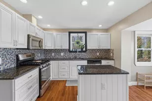 9 2nd St, Wakefield, MA 01880 - Photo 2