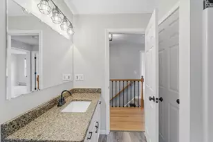 25 Stanphyl Rd, Uxbridge, MA 01569 - Photo 30