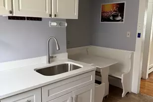 229 Jackson St, Lawrence, MA 01841 - Photo 10