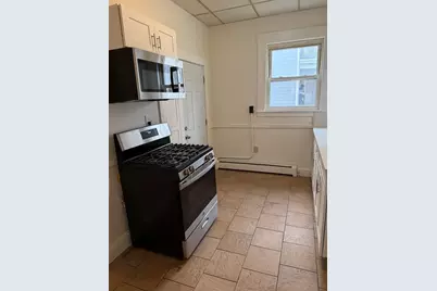 229 Jackson St, Lawrence, MA 01841 - Photo 10