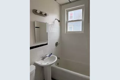 229 Jackson St, Lawrence, MA 01841 - Photo 16