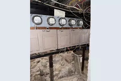 229 Jackson St, Lawrence, MA 01841 - Photo 38