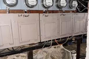 229 Jackson St, Lawrence, MA 01841 - Photo 38