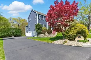 711 Samuel Dr, Northbridge, MA 01588 - Photo 2