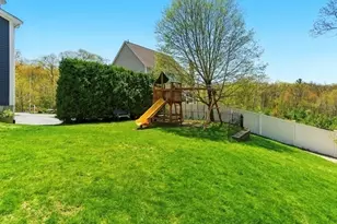 711 Samuel Dr, Northbridge, MA 01588 - Photo 4